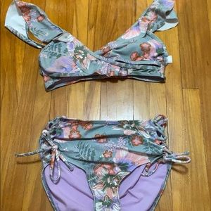 Small bikini set